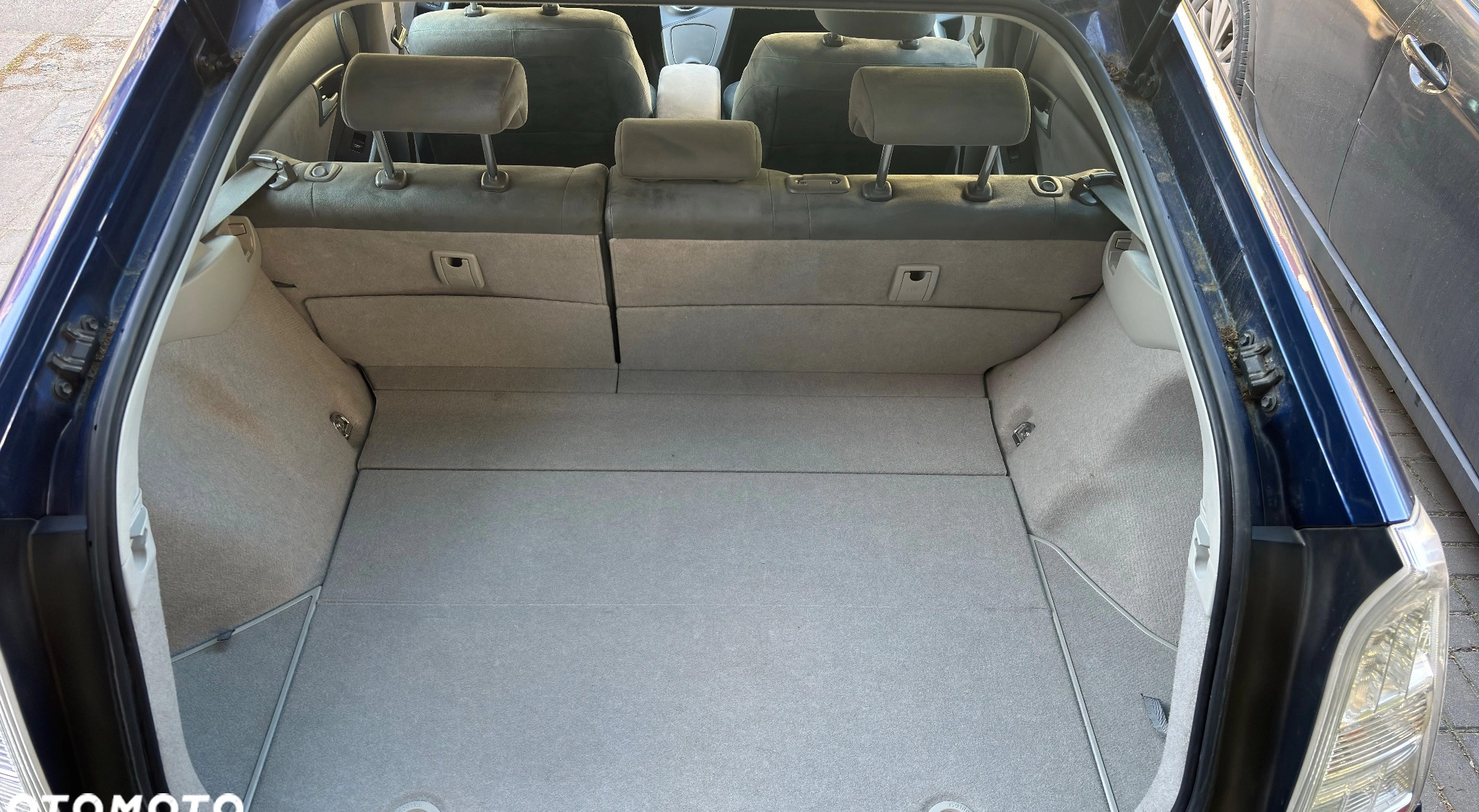 Toyota Prius cena 34200 przebieg: 152000, rok produkcji 2012 z Łódź małe 466